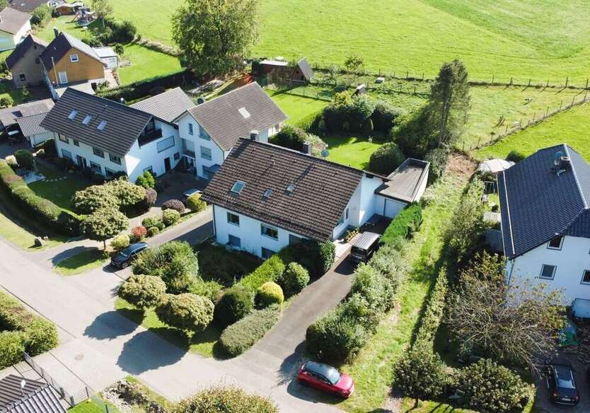 Haus zum Kaufen in Much 495.000 € 280 m²
