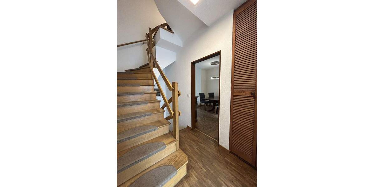 Provisionsfrei: Familienfreundliches Reihenhaus mit Garten & Garage in Köln-Lövenich 5 zimmer