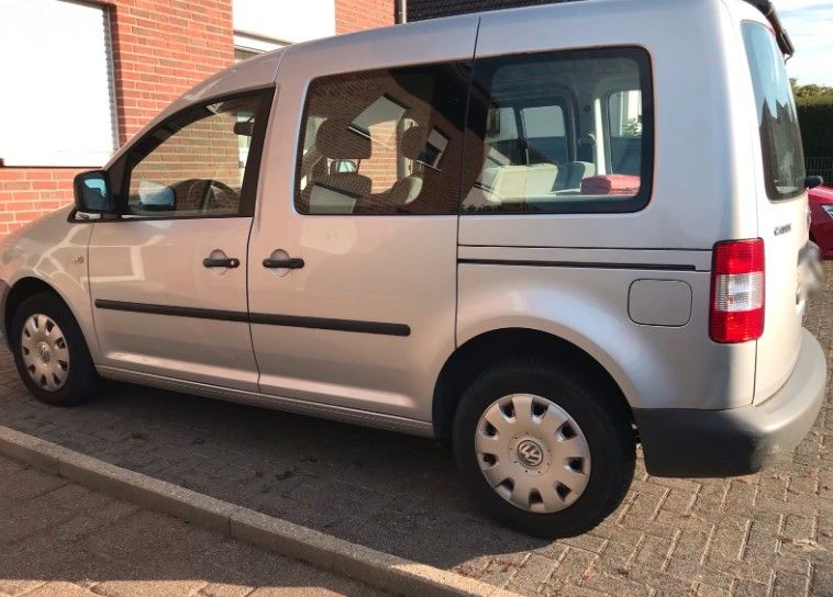 VW Caddy 72.000 km 5.999 &euro; Köln 50996