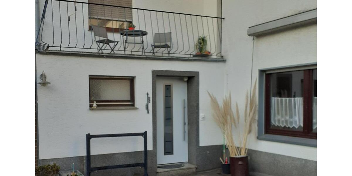Mehrfamilienhaus, Wohnhaus Erftstadt - 10 Zimmer, 260 m&sup2;, 550.000&euro; | Angebot:26440492