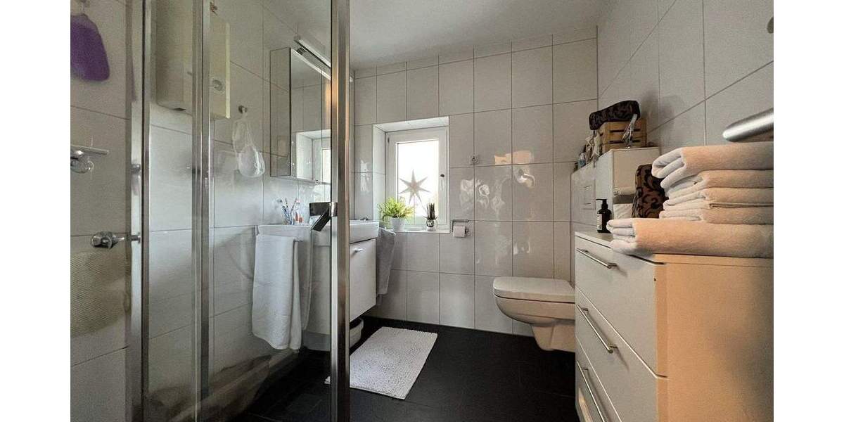 Dreifamilienhaus in zentraler Lage 8 zimmer