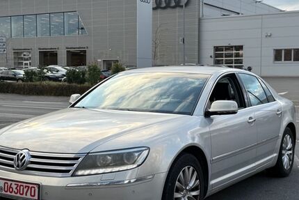 VW Phaeton 200.295 km 4.900 &euro; Düsseldorf 40233
