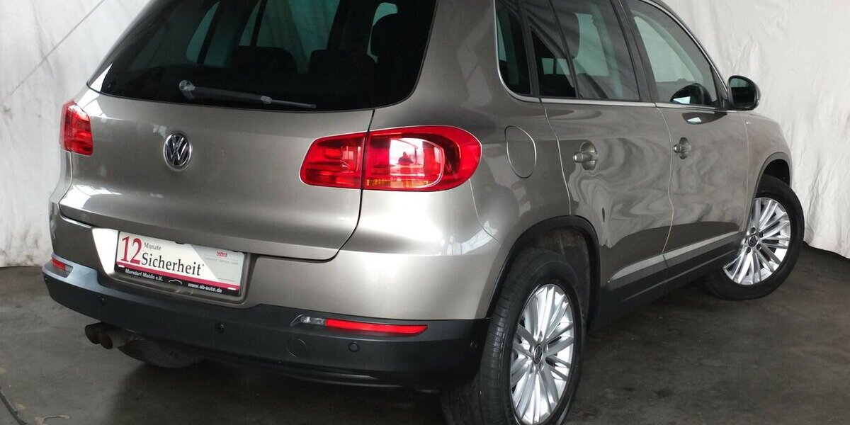 VW Tiguan WM26:CUP SPORT NAVI PARKPILOT TEMPOMAT 88.859 km 10.908 &euro; Köln 50858