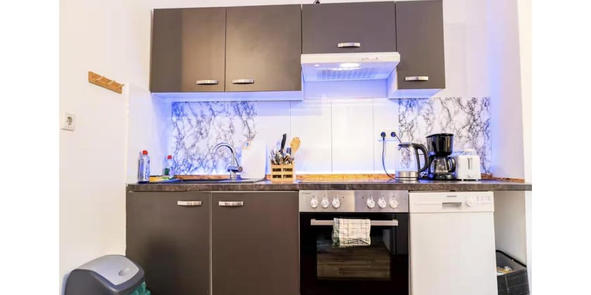 Etagenwohnung Neuss - 4 Zimmer, 80 m&sup2;, 1.000&euro; | Angebot:25510490