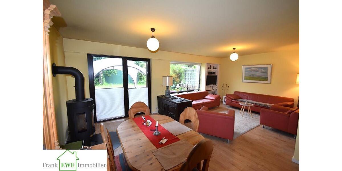 Objekt-Nr. 436 - 40597 Düsseldorf Möbliertes Reiheneckhaus mit Garage in Benrath 3 zimmer