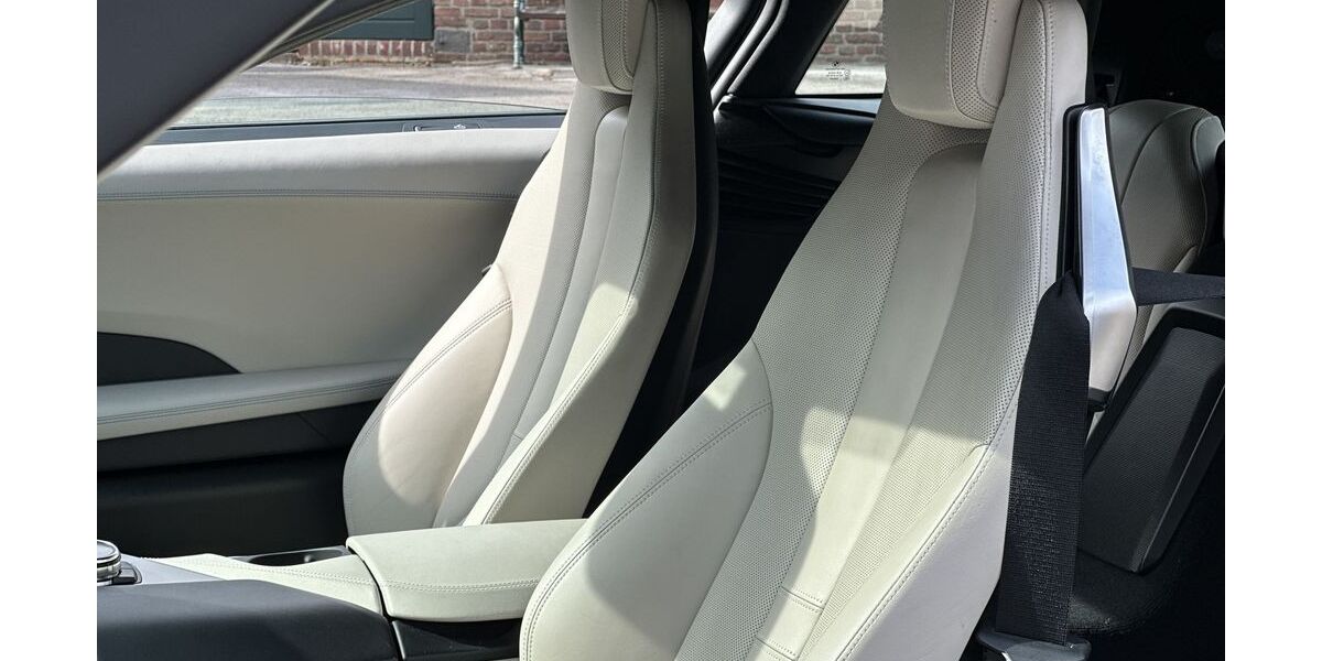 BMW i8 59.700 km 59.790 € Frechen (bei Köln) 50226