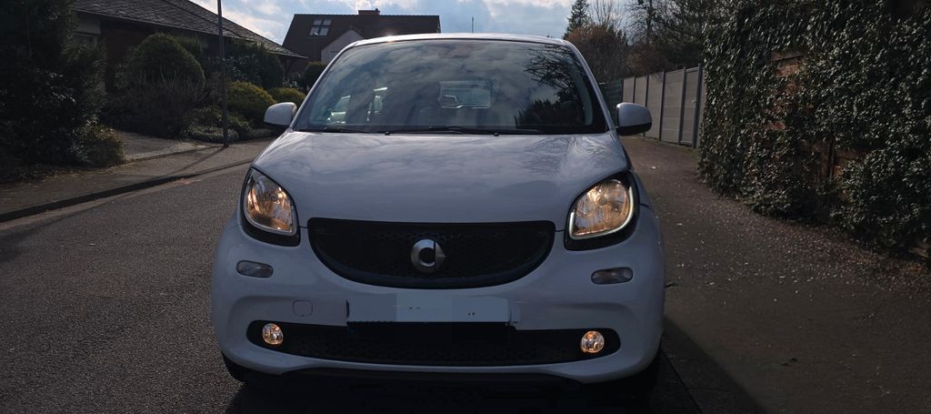 Smart ForFour 49.800 km 11.900 &euro; Köln 51145