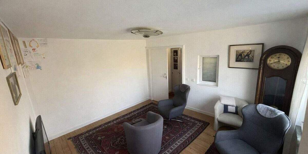 Charmante Doppelhaushälfte mit Hobbyraum, Garagen und idyllischem Garten in Mettmann 1 zimmer