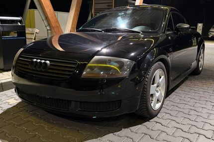 Audi TT 368.000 km 2.500 &euro; Solingen 40721