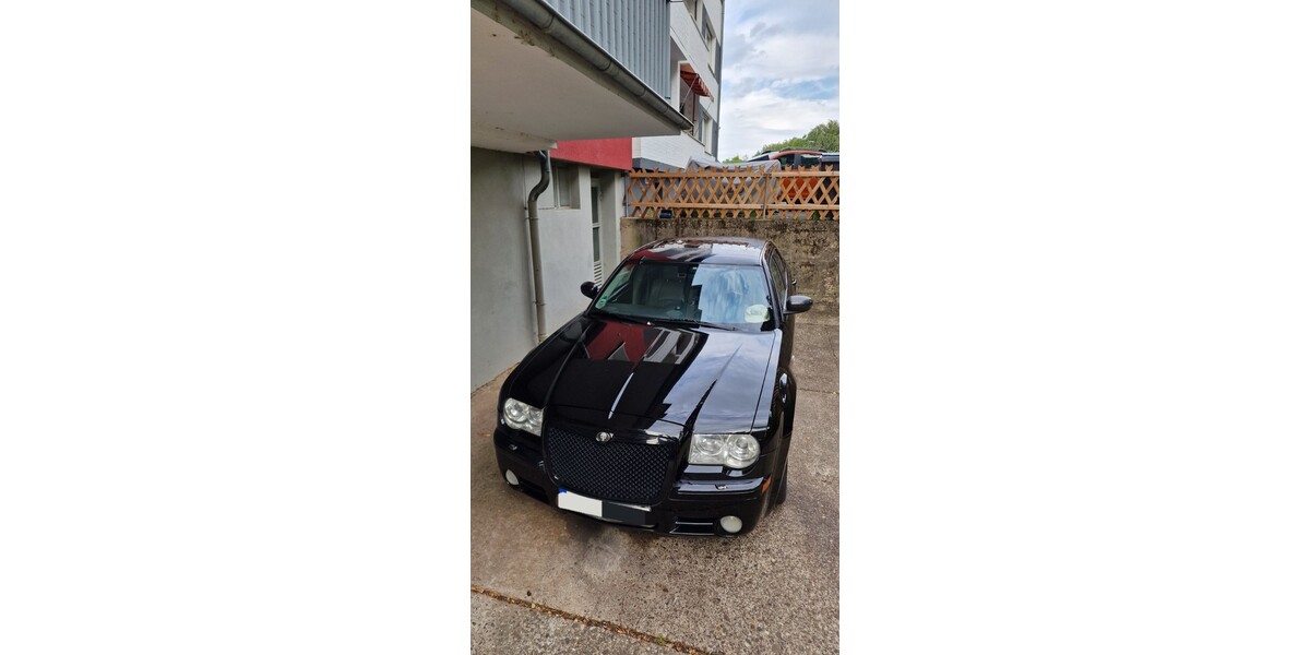 Chrysler 300C 290.000 km 5.500 &euro; Köln 50667