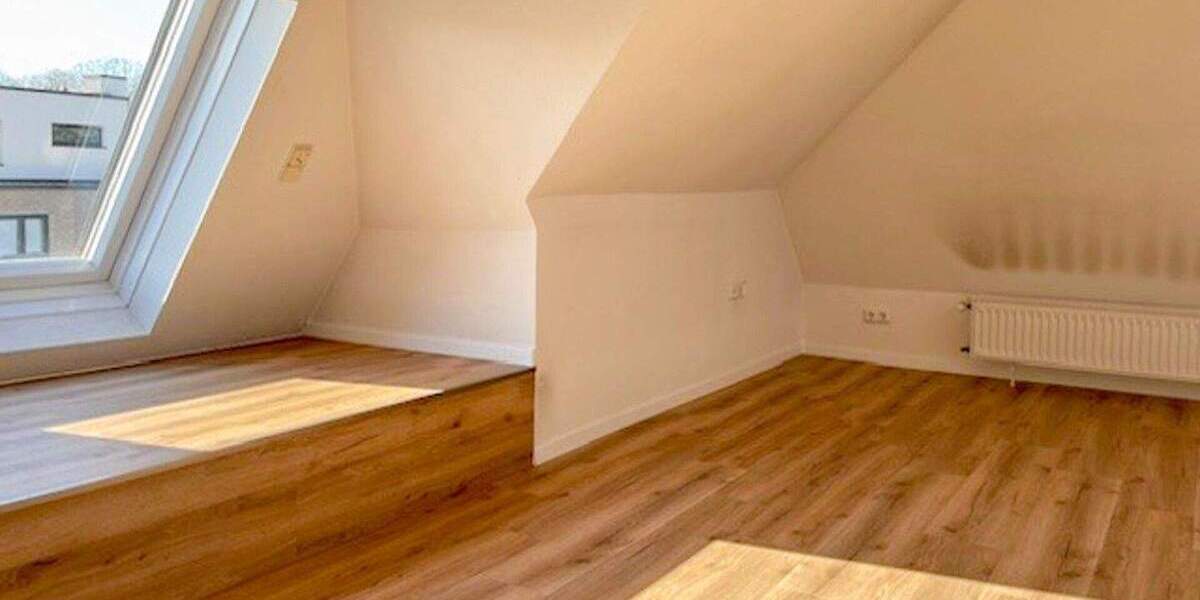 Etagenwohnung Köln / Braunsfeld Braunsfeld - 3 Zimmer, 95 m&sup2;, 1.500&euro; | Angebot:25107309