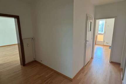 Wohnung zum Kaufen in Düsseldorf 499.000 € 130 m² 4 zimmer