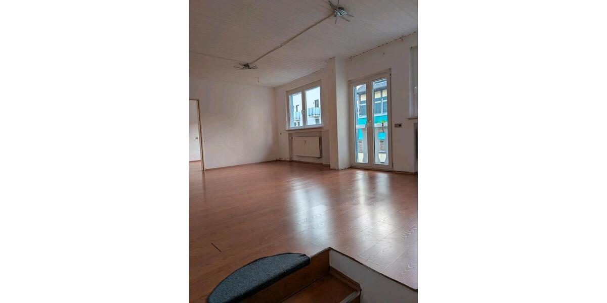 Etagenwohnung Bergheim - 2 Zimmer, 80 m&sup2;, 980&euro; | Angebot:26355555