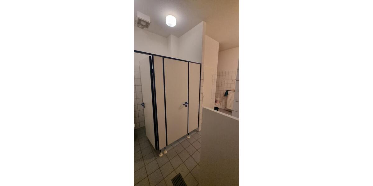 760 m² Gewerbehalle Tischlerei-Zimmerei-Holzbau Vermietung zimmer