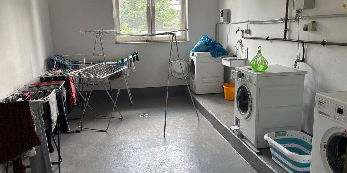 Eigentums - Appartementwohnung mit Tiefgaragenstellplatz in Marienburg - 1 km zum Rhein, 2 km zur A 4, 4 km zum Dom 1 zimmer