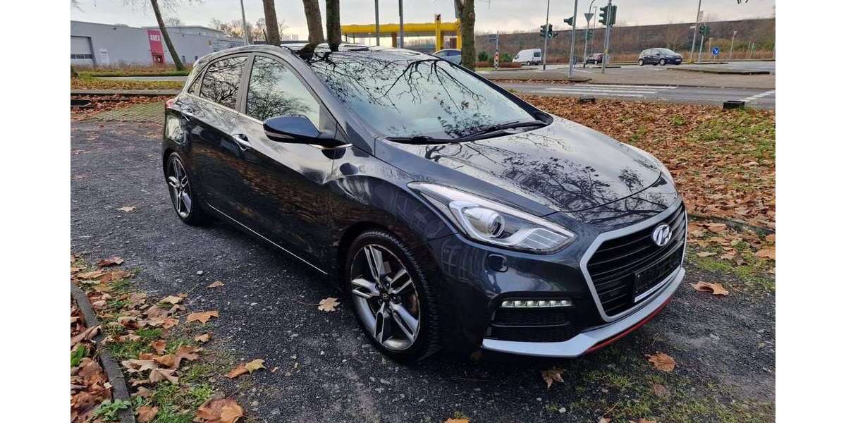 Hyundai i30 227.000 km 8.750 &euro; Köln 51109