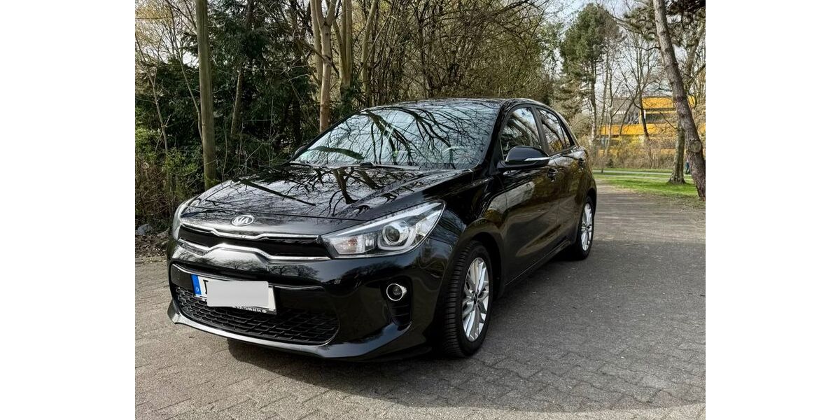 Kia Rio 114.000 km 8.800 &euro; Langenfeld 40764