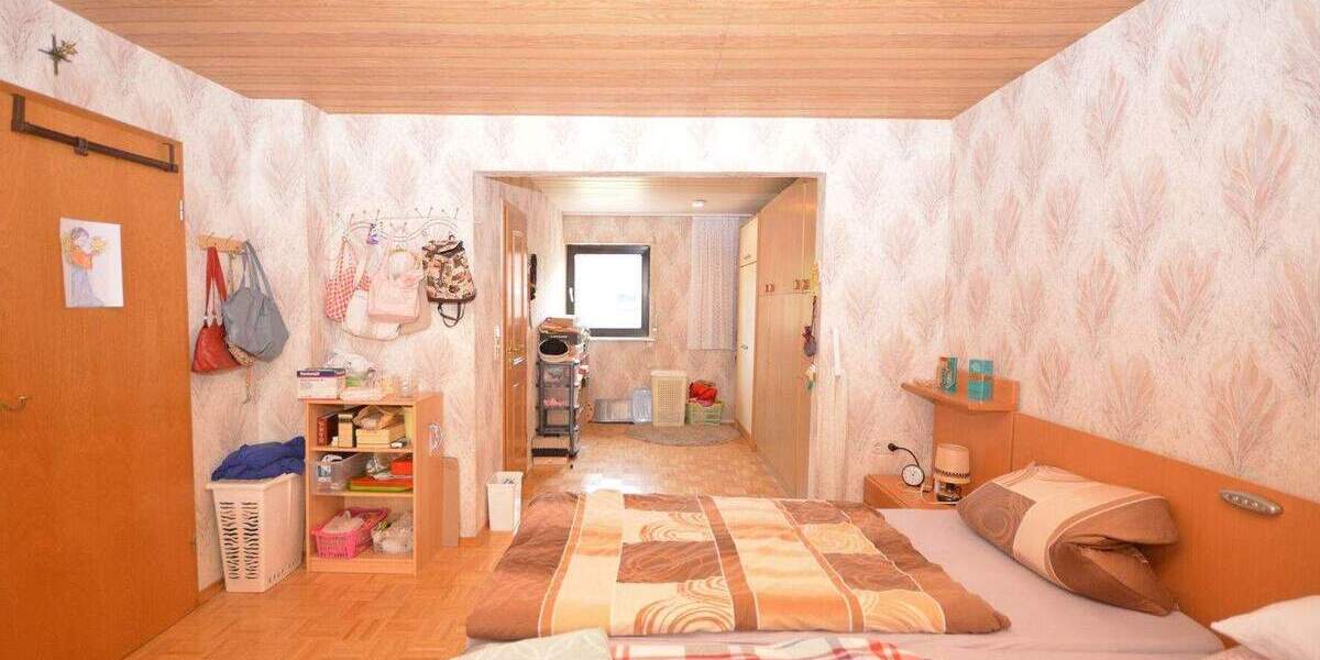 Doppelhaushälfte mit viel Potenzial in Hürth-Berrenrath 4 zimmer