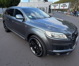 Audi Q7 261.000 km 13.999 &euro; köln 51063