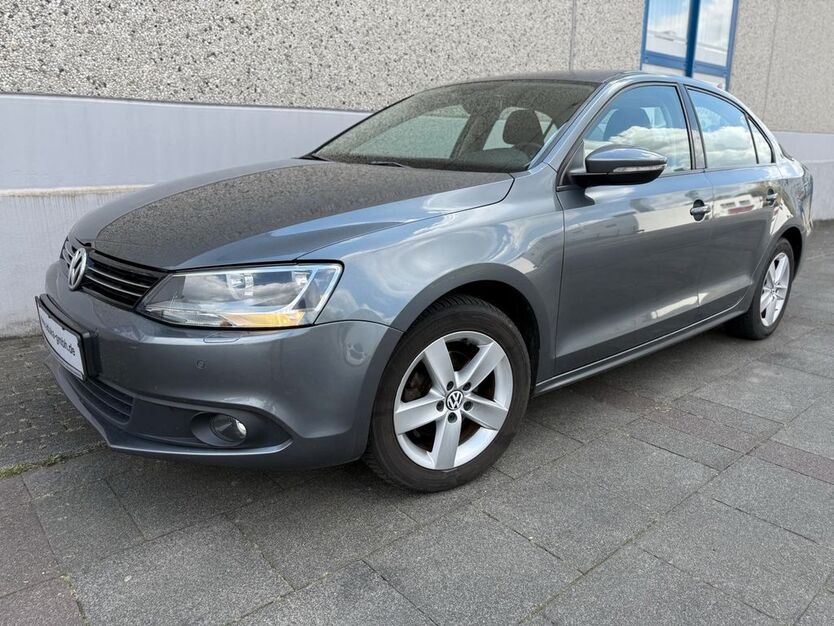 VW Jetta 173.000 km 4.999 € Köln 50739
