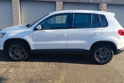 VW Tiguan 270.200 km 8.499 &euro; Köln 50769