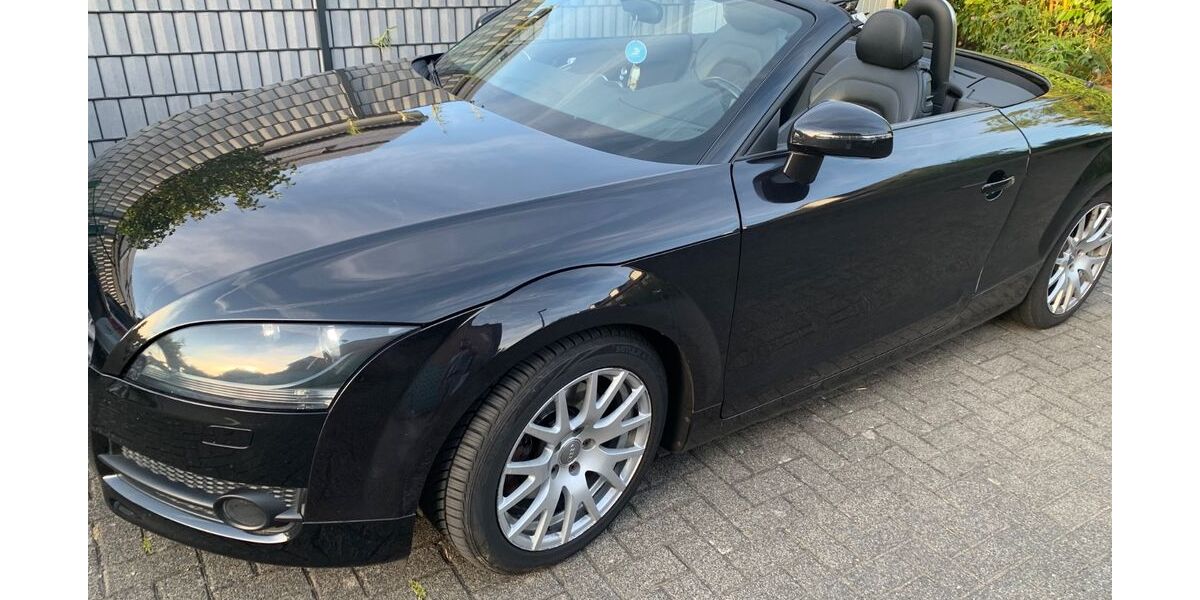 Audi TT 208.000 km 7.999 &euro; Köln 51103