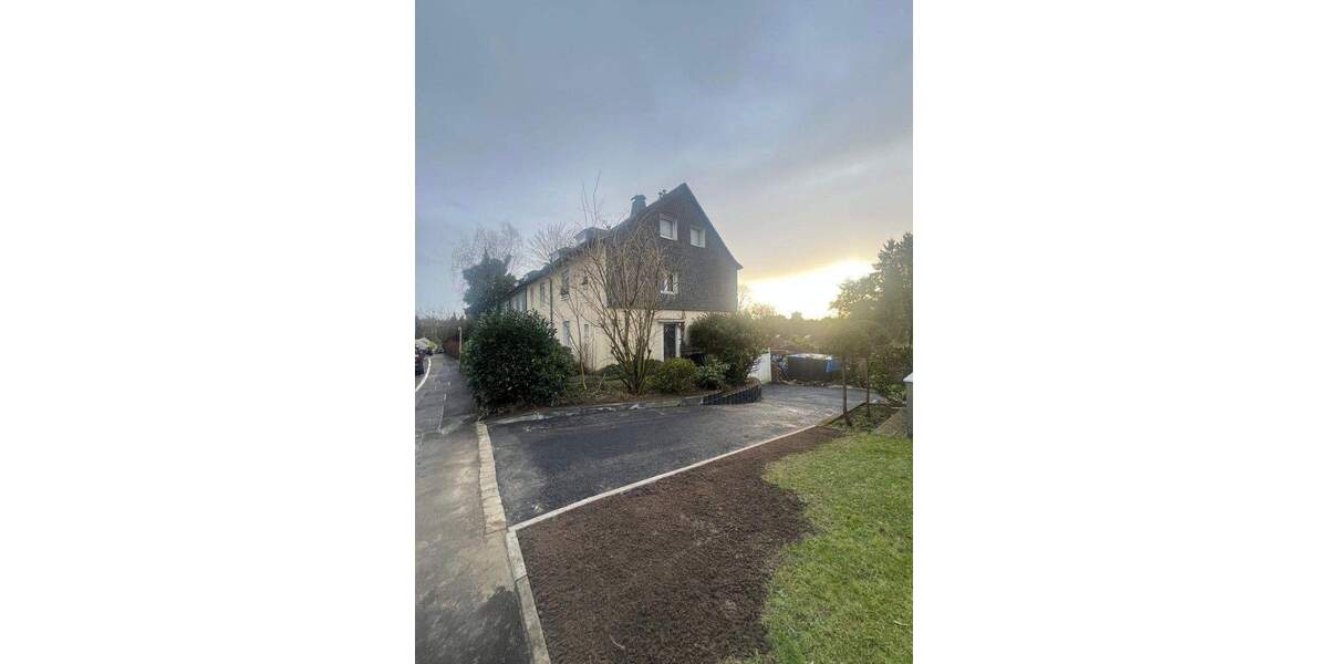 Reihenendhaus Wülfrath Innenstadt - 9 Zimmer, 260 m&sup2;, 485.000&euro; | Angebot:24811187