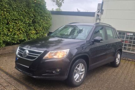 VW Tiguan 362.300 km 3.990 &euro; Düsseldorf 40219