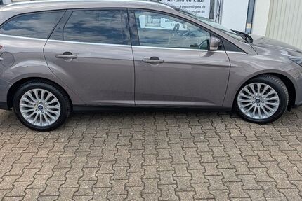 Ford Focus 143.664 km 5.900 &euro; Düsseldorf 40472