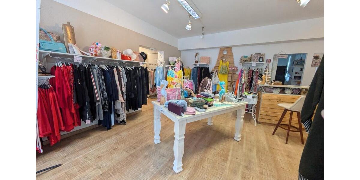 Geschäftslokal BoutiqueKosmetik Studio zu vermieten zimmer