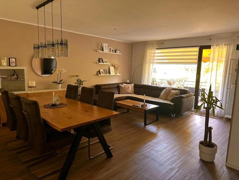 Moderne, kernsanierte Eigentumswohnung in bester Stadtlage zimmer