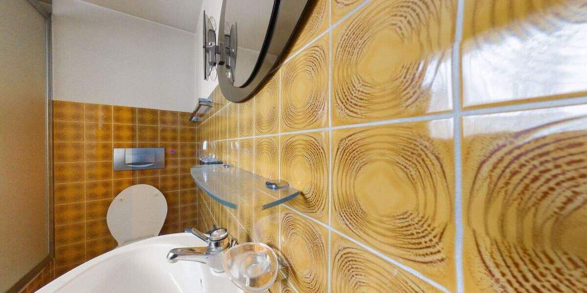 großzügiges, freistehendes Einfamilienhaus mit schönem Garten und Erftblick 6 zimmer