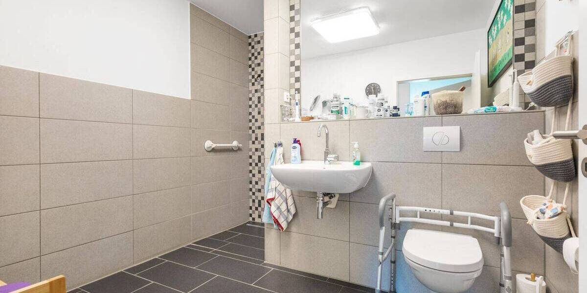 Etagenwohnung Köln Widdersdorf - 2 Zimmer, 80 m&sup2;, 450.000&euro; | Angebot:26886856