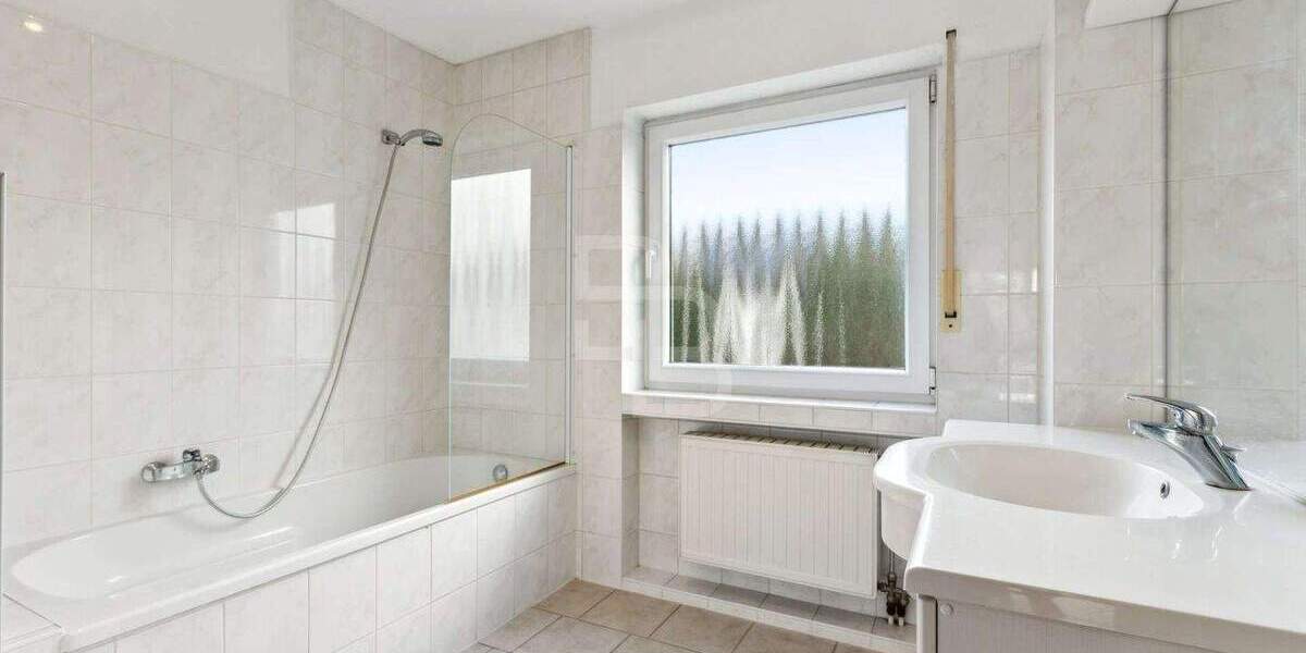 Reihenmittelhaus Köln Ensen - 5 Zimmer, 129 m&sup2;, 450.000&euro; | Angebot:23956651