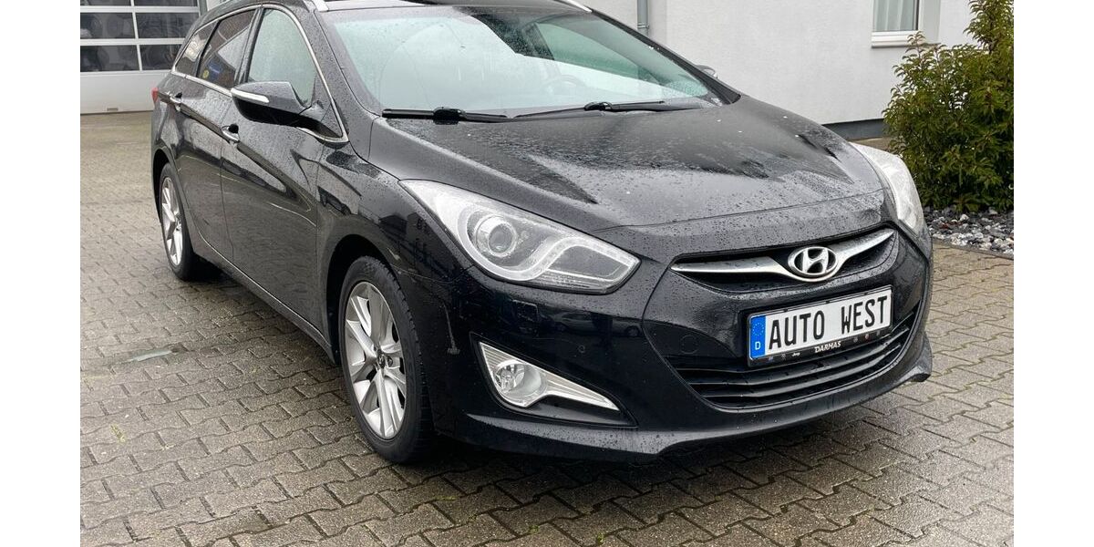 Hyundai i40 113.252 km 8.950 &euro; Hilden 40721