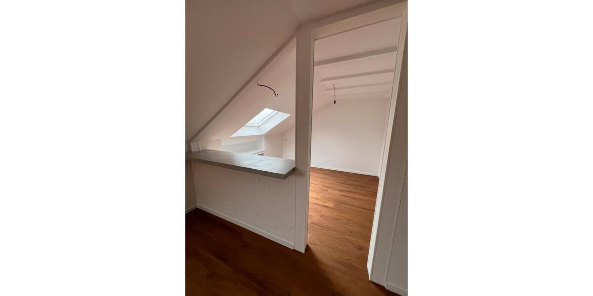 Dachgeschoßwohnung Dormagen Sankt Peter - 2 Zimmer, 50 m&sup2;, 600&euro; | Angebot:25626681