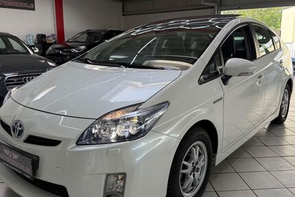 Toyota Prius 86.300 km 12.750 &euro; Leverkusen 51371