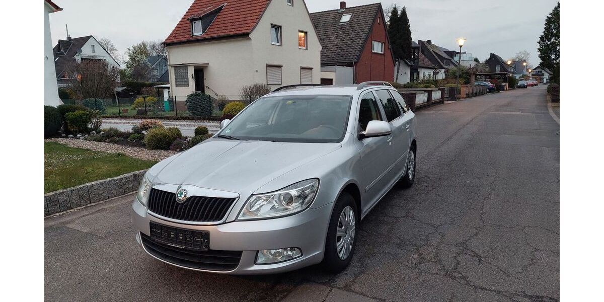 Skoda Octavia 246.855 km 4.980 &euro; Wesseling ( 5min. bis Köln und 5min. bis Bonn Fahrtzeit) 50389