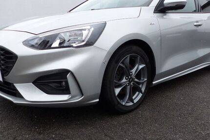 Ford Focus 57.500 km 14.950 € Solingen 42699