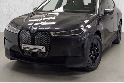 BMW iX 47.802 km 63.990 &euro; Düsseldorf 40595