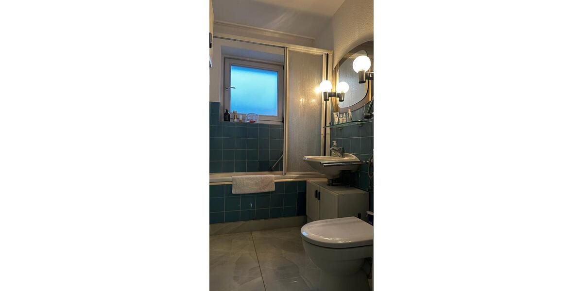 Etagenwohnung Köln Kalk - 3 Zimmer, 77 m&sup2;, 650&euro; | Angebot:26355275