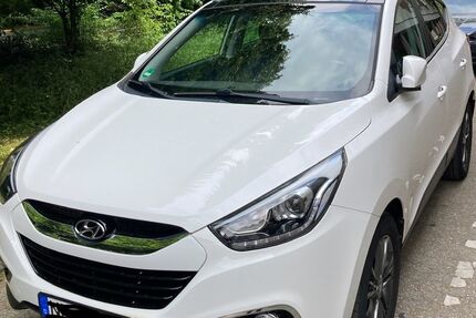 Hyundai ix35 165.000 km 8.200 &euro; Neuss 41469