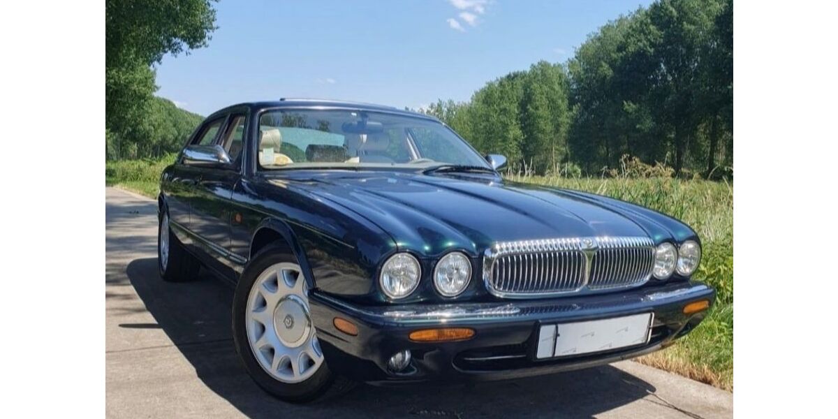 Jaguar Daimler 84.000 km 38.500 &euro; Köln 50999