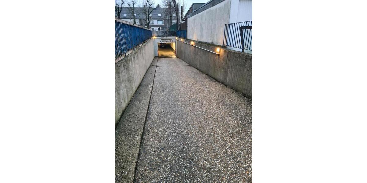 3-Zimmer-Wohnung mit Balkon und Tiefgaragenstellplatz 3 zimmer