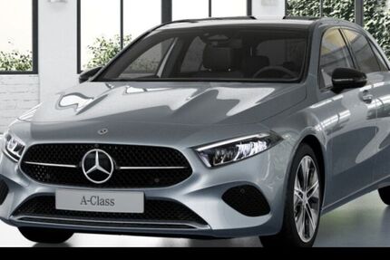 Mercedes-Benz A 180 9.900 km 36.490 &euro; Düsseldorf 40470