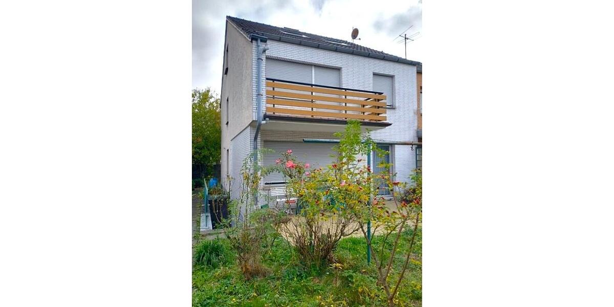 Gute Gelegneheit Großzügig geschnittenes Reihenendhaus mit Balkon, schönem Garten und Garage 6 zimmer