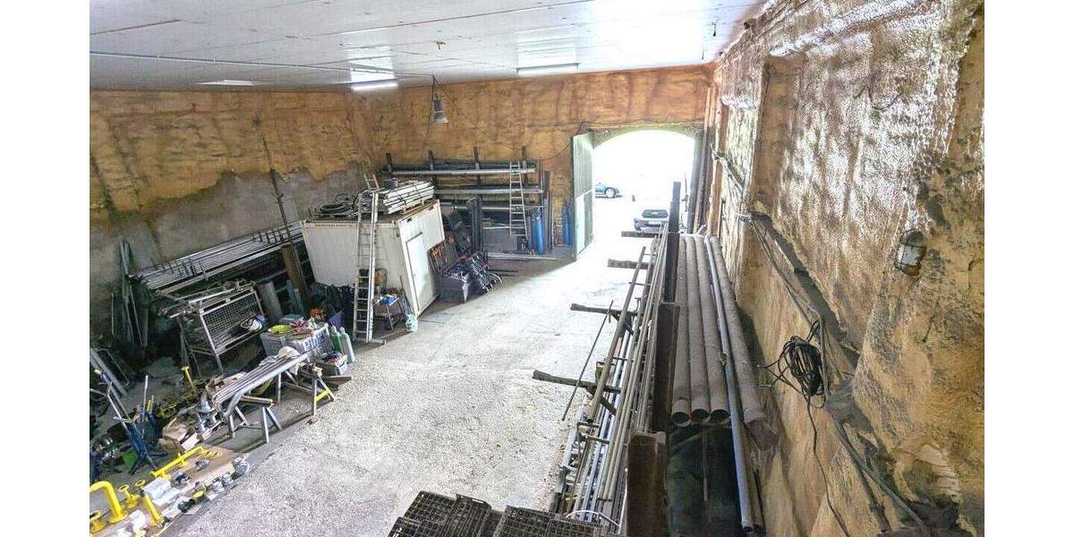 Vielseitig nutzbare Lagerhalle mit Büro in Grevenbroich zu vermieten zimmer