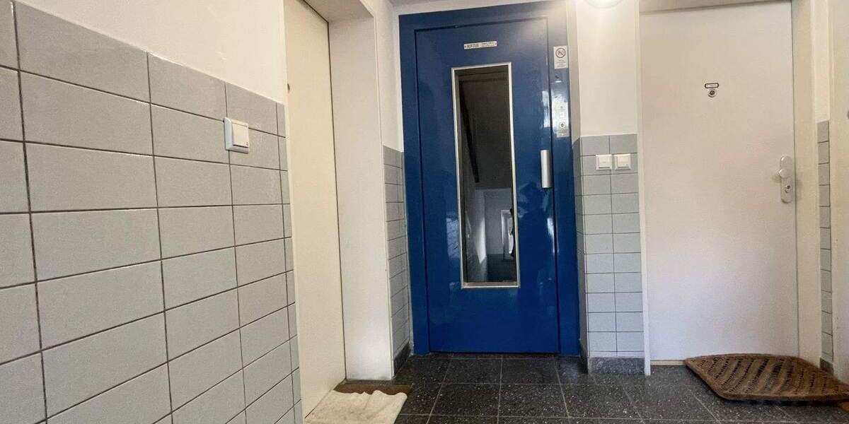 CITYHOUSE: Top Lage Deutz Bezugsfreie 2-Zimmer-Wohnung mit Aufzug und Balkon. 2 zimmer