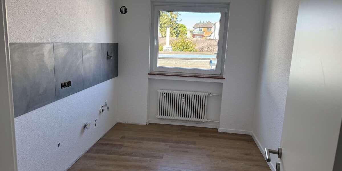 Etagenwohnung Solingen Lehn - 2 Zimmer, 66 m&sup2;, 600&euro; | Angebot:26402829