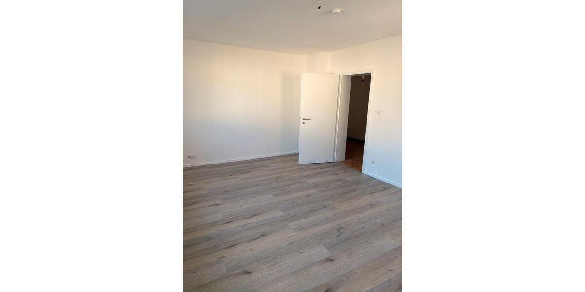 Etagenwohnung Leverkusen Schlebusch - 2 Zimmer, 65 m&sup2;, 950&euro; | Angebot:26320456